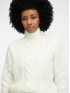 Светр жіночий з високим коміром кремовий ORSAY